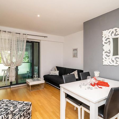 1 Bedroom Amazing Apartment In Дубровник Экстерьер фото